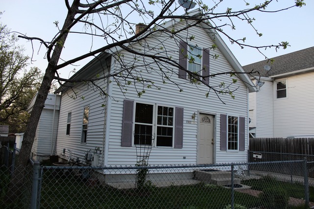 1142 Front St, Aurora, IL 60505 photo 3