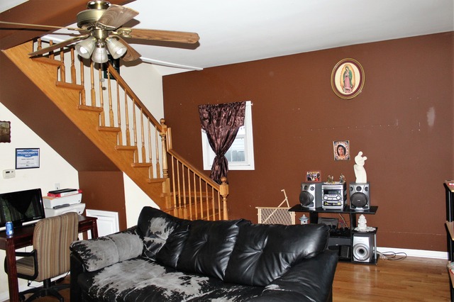 1142 Front St, Aurora, IL 60505 photo 7