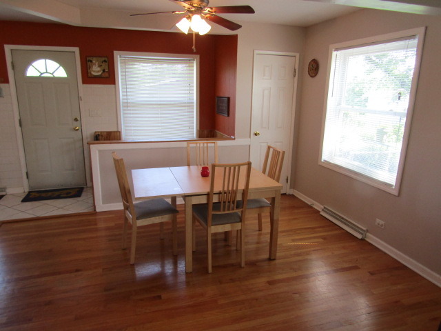 322 E Alden Dr, Addison, IL 60101 photo 4
