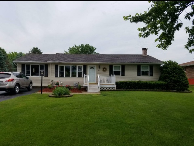 595 Penrose Rd, Dixon, IL 61021 photo 1