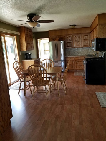 595 Penrose Rd, Dixon, IL 61021 photo 2