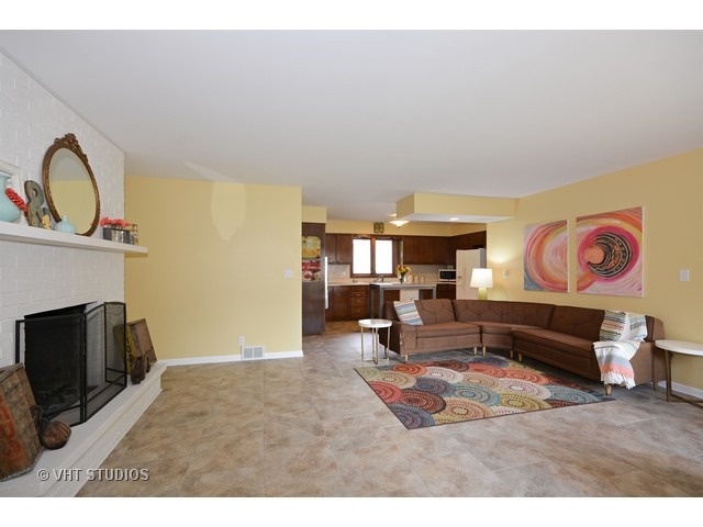 1601 Meadows Rd, Geneva, IL 60134 photo 5