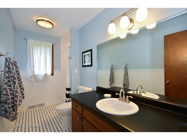 1601 Meadows Rd, Geneva, IL 60134 photo 15