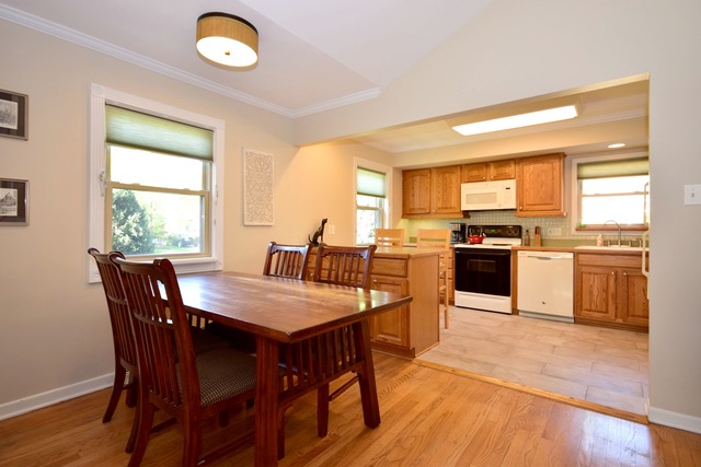 419 E Park Ave, Elmhurst, IL 60126 photo 6