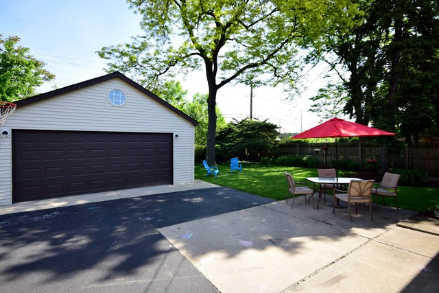 419 E Park Ave, Elmhurst, IL 60126 photo 21