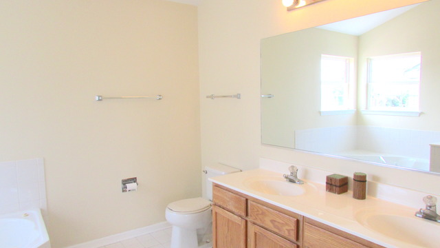 2072 Grovetown Dr, Bartlett, IL 60103 photo 21