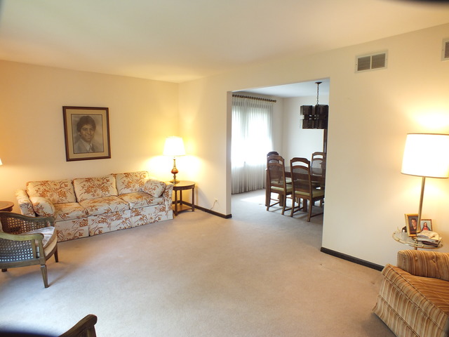 7333 Exner Rd, Darien, IL 60561 photo 4
