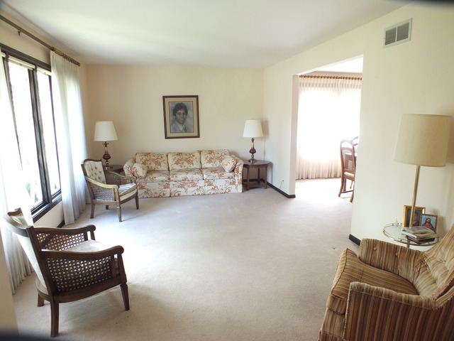 7333 Exner Rd, Darien, IL 60561 photo 2