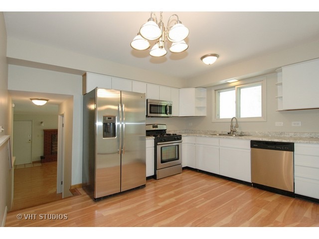 3575 Winston Dr, Hoffman Estates, IL 60192 photo 6