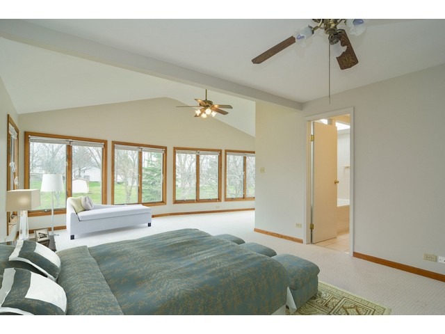 3575 Winston Dr, Hoffman Estates, IL 60192 photo 13