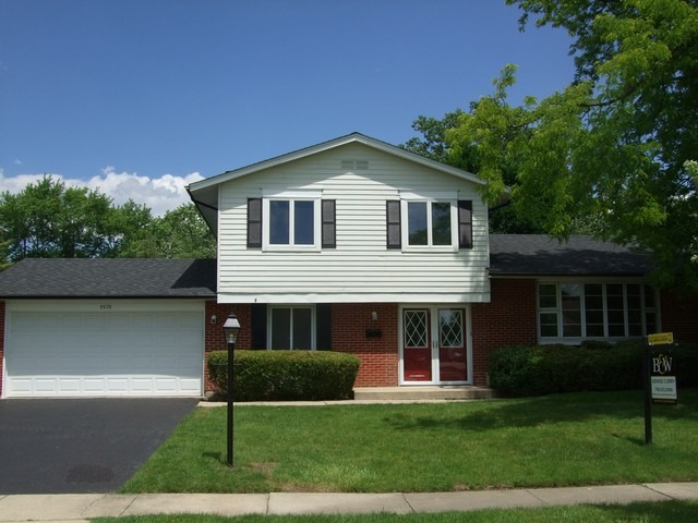 3575 Winston Dr, Hoffman Estates, IL 60192 photo 1