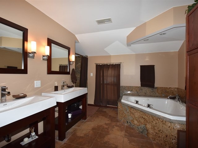 519 E 10th St, Lockport, IL 60441 photo 15