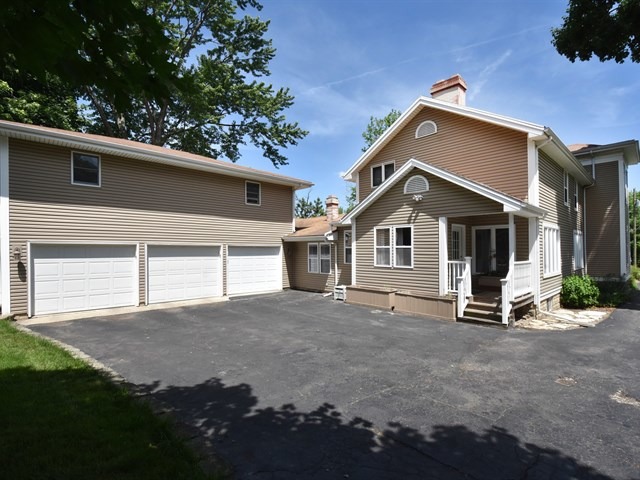519 E 10th St, Lockport, IL 60441 photo 23