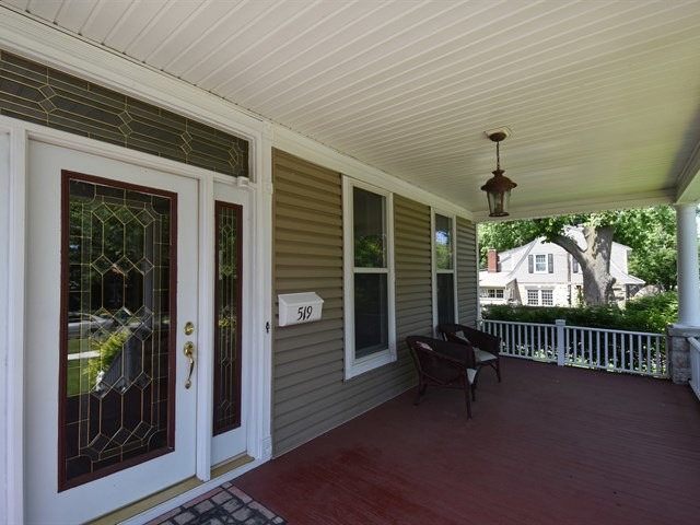 519 E 10th St, Lockport, IL 60441 photo 3