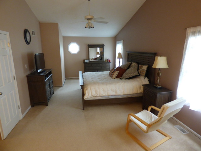 936 Hillside Ct, Bartlett, IL 60103 photo 10