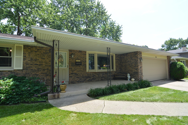 173 Westgate Dr, Elgin, IL 60123 photo 2