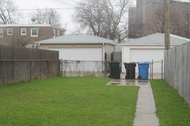 319 W Root St, Chicago, IL 60609 photo 3