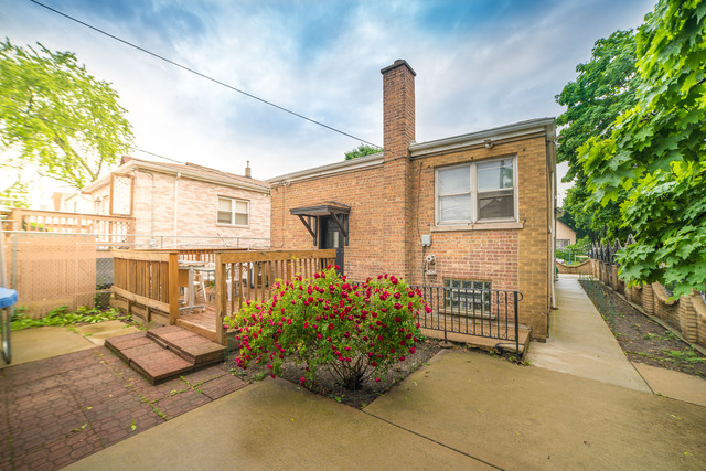 4201 S Artesian Ave, Chicago, IL 60632 photo 17