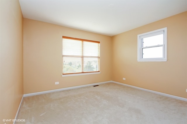 2260 S Raymond Rd, Round Lake, IL 60073 photo 14