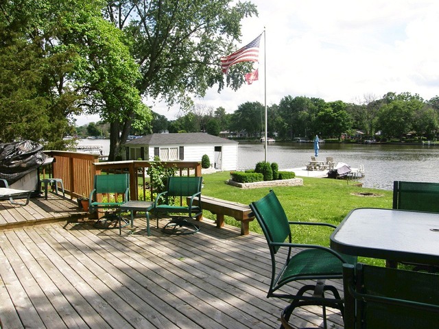 923 N River Rd, Mchenry, IL 60051 photo 4