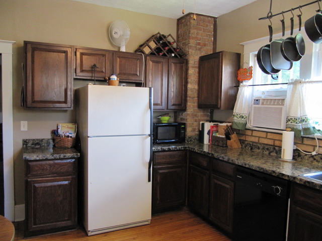 636 Villa St, Elgin, IL 60120 photo 9