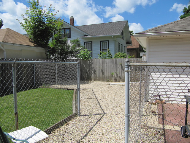 636 Villa St, Elgin, IL 60120 photo 6