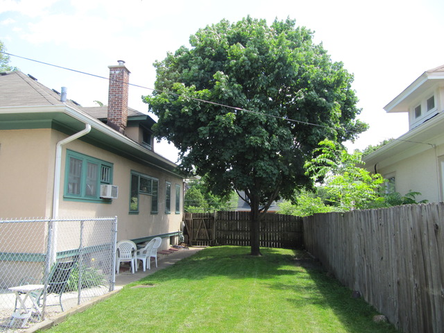 636 Villa St, Elgin, IL 60120 photo 7
