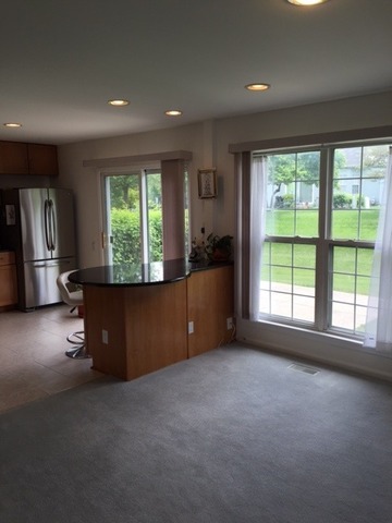 4720 Amber Cir, Hoffman Estates, IL 60192 photo 10