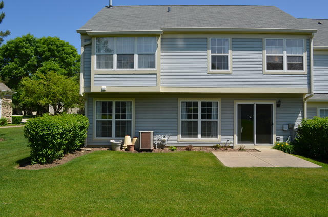 4720 Amber Cir, Hoffman Estates, IL 60192 photo 17