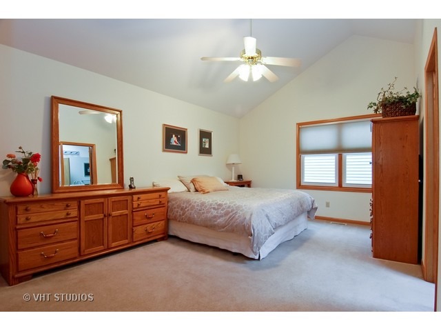 3077 Barnstable Ct, Aurora, IL 60504 photo 12