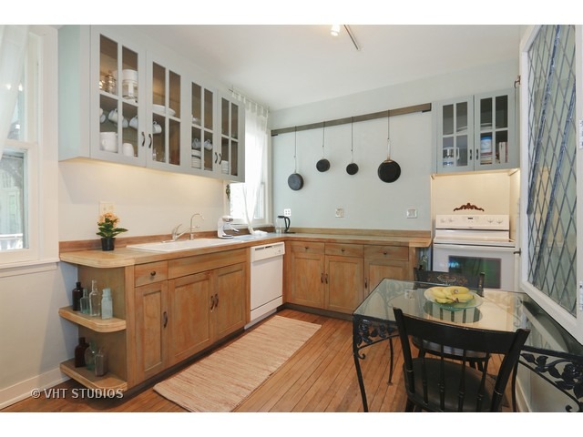 1232 Forest Ave, Evanston, IL 60202 photo 10