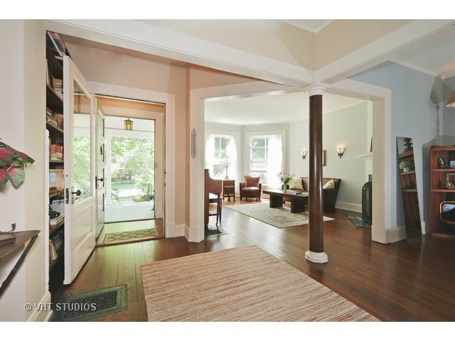 1232 Forest Ave, Evanston, IL 60202 photo 2
