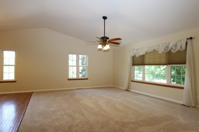 808 Annabelle St, Mchenry, IL 60051 photo 7