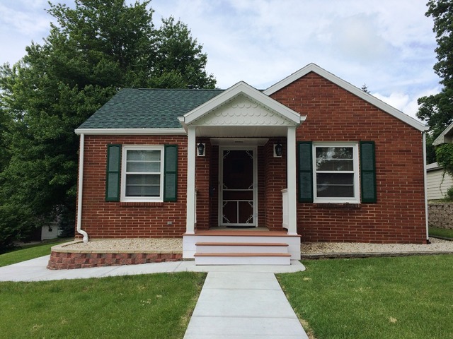 611 1st Ave, Dixon, IL 61021 photo 1