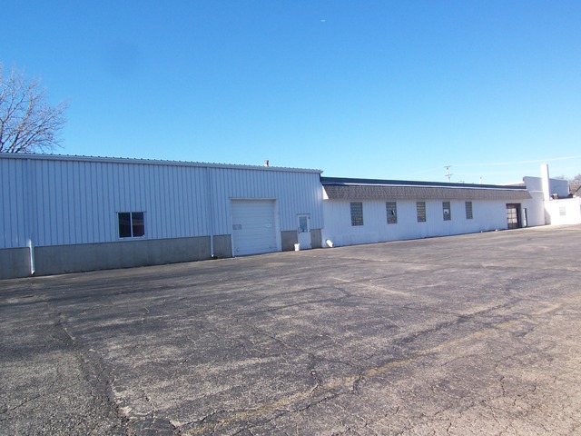 908 N Front St, Mchenry, IL 60050 photo 1
