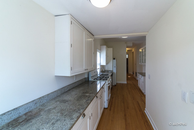 2463 E 74th Pl, Chicago, IL 60649 photo 6