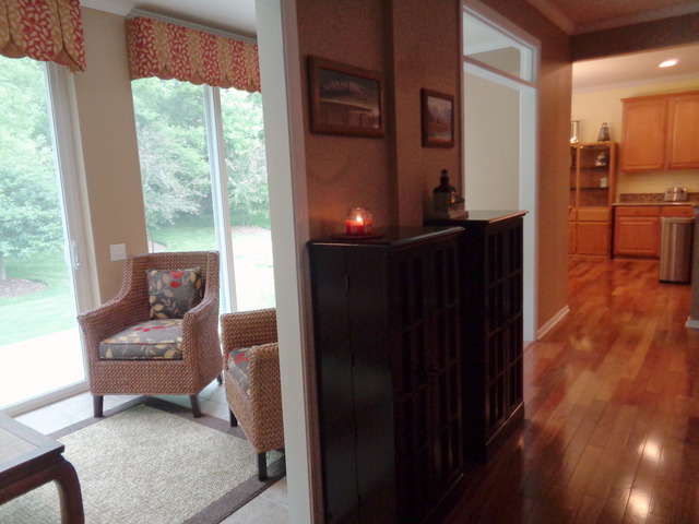 719 Tahoe Trl, Elgin, IL 60124 photo 8