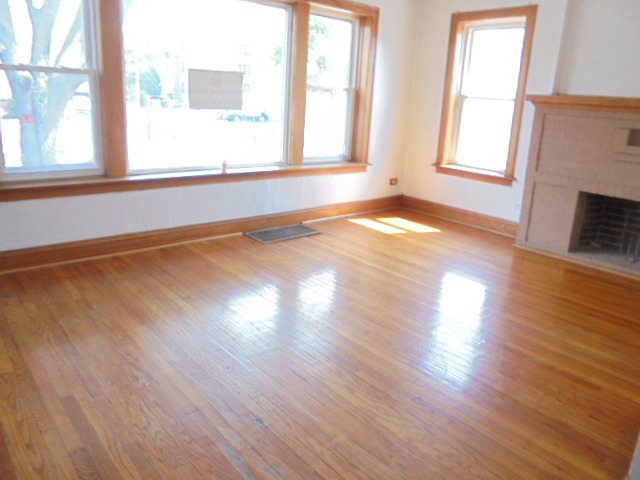 859 E 88th St, Chicago, IL 60619 photo 2