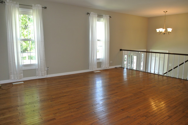 4598 Mumford Dr, Hoffman Estates, IL 60192 photo 7