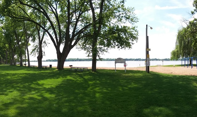 2802 N Orchard Dr, Mchenry, IL 60050 photo 14