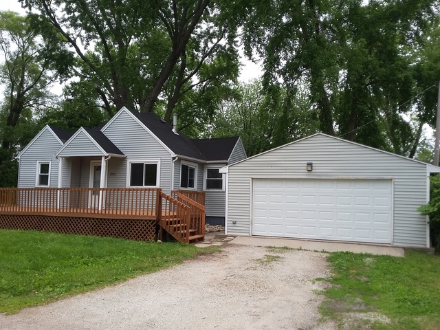 2802 N Orchard Dr, Mchenry, IL 60050 photo 2