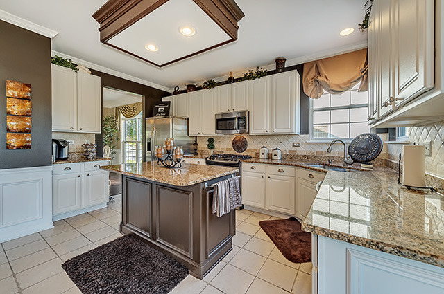 1415 Whitefence Rd, Bartlett, IL 60103 photo 7