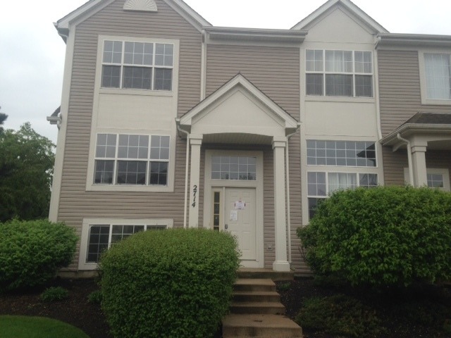 2714 Canyon Dr, Plainfield, IL 60586 photo 2