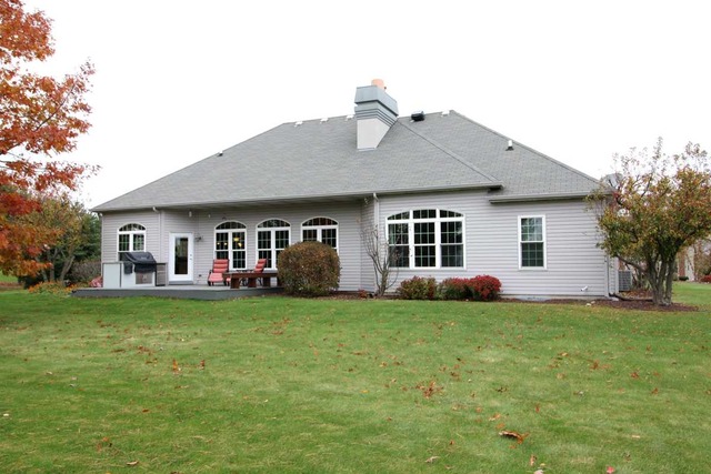6715 Burning Tree Cir, Mchenry, IL 60050 photo 20