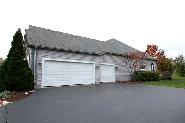6715 Burning Tree Cir, Mchenry, IL 60050 photo 19