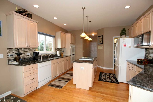 6715 Burning Tree Cir, Mchenry, IL 60050 photo 7