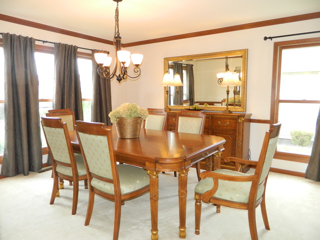 790 Harmon Blvd, Hoffman Estates, IL 60169 photo 6