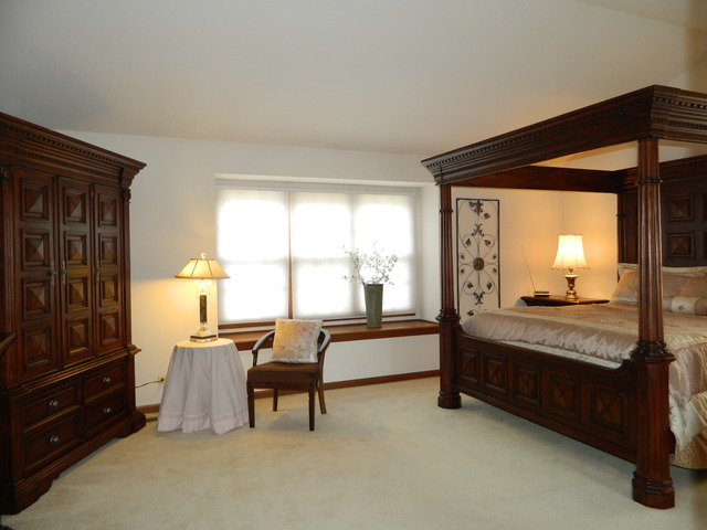 790 Harmon Blvd, Hoffman Estates, IL 60169 photo 14