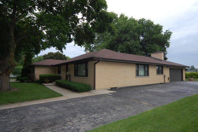 125 S Jane Dr, Elgin, IL 60123 photo 16