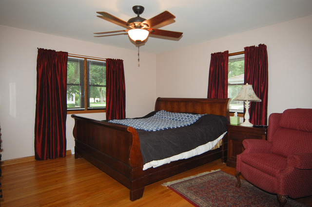 125 S Jane Dr, Elgin, IL 60123 photo 8